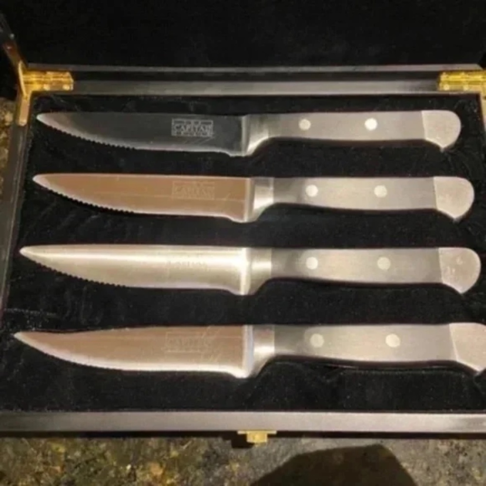 NEW Capital Grille Steak Knife Set (Set of 4 Knives)